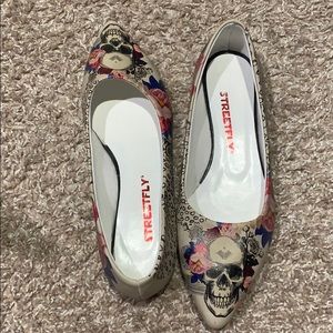 NWOT✨ Floral, Scull ballet flats! GORGEOUS